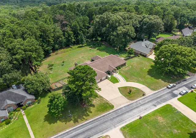 Photo 4 of Single family home for sale at 19135 Bynum, Flint, TX 75762 | MLS# 21263579 | Listing updated on 2026-07-17