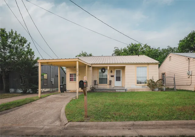 Homes for sale in Greenville, TX | 3810 Park St, Greenville, TX 75401 | MLS# 21259796