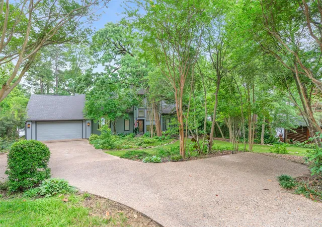 Photo 2 of Single family home for sale at 116 Pinewood Cvs, Holly Lake Ranch, TX 75765 | MLS# 21263182 | Listing updated on 2026-09-25