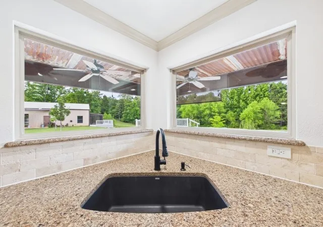 Homes for sale in Lindale, TX | 15460 County Road 434, Lindale, TX 75771 | MLS# 21263674