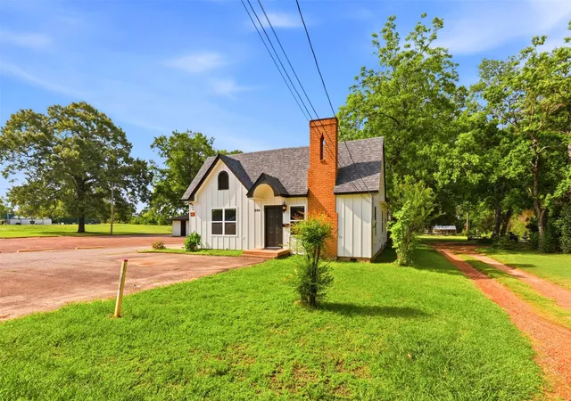 Homes for sale in Pittsburg, TX | 504 Quitman St, Pittsburg, TX 75686 | MLS# 21261690