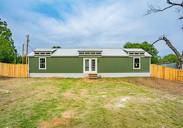 1st image of 329 Vine St, Dublin, TX 76446 | MLS# 21263636