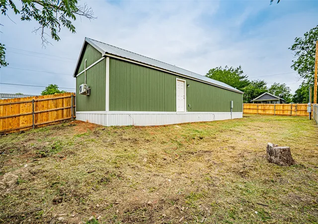 35th image of 329 Vine St, Dublin, TX 76446 | MLS# 21263636