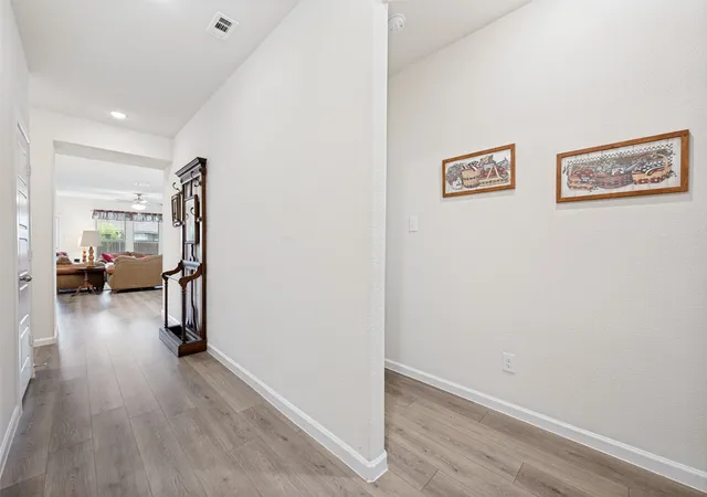 Photo 3 of Single family home for sale at 413 Wiggins Wy, Van Alstyne, TX 75495 | MLS# 21262744 | Listing updated on 2026-08-27