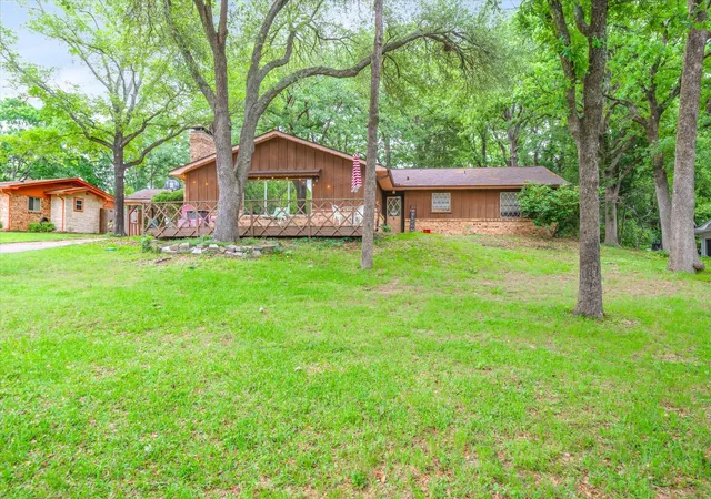 Homes for sale in Hideaway, TX | 529 Woodside Dr, Hideaway, TX 75771 | MLS# 21262618