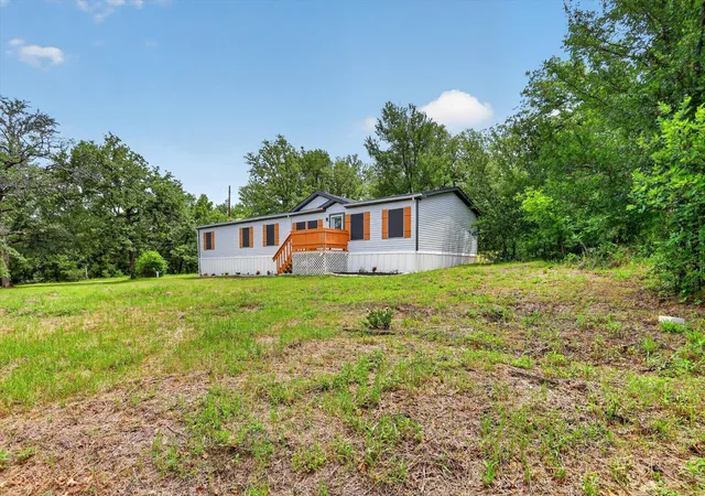 Photo 2 of Manufactured home for sale at 1270 Private Road 3627, Springtown, TX 76082 | MLS# 21261287 | Listing updated on 2026-08-20