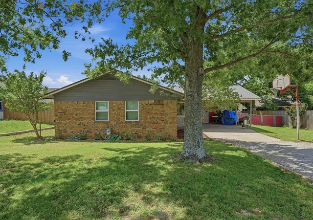 1st image of 111 E Pecan St, Gunter, TX 75058 | MLS# 21260281