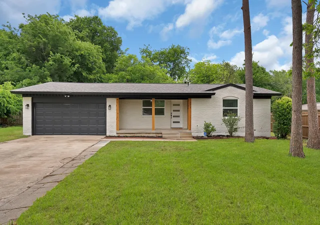 1st image of 2013 Monaco Ct, Arlington, TX 76010 | MLS# 21259497
