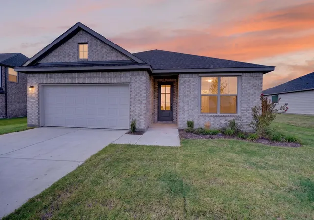 Photo 1 of Single family home for sale at 1405 Northview Ln, Nevada, TX 75173 | MLS# 21263983 | Listing updated on 2026-10-06