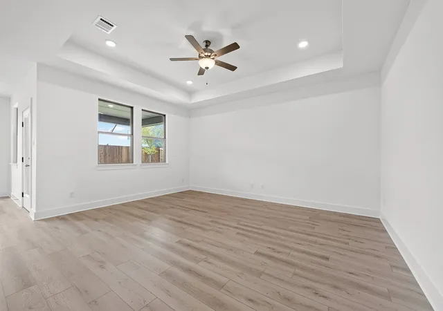 Photo 3 of Single family home for sale at 1405 Northview Ln, Nevada, TX 75173 | MLS# 21263983 | Listing updated on 2026-10-06