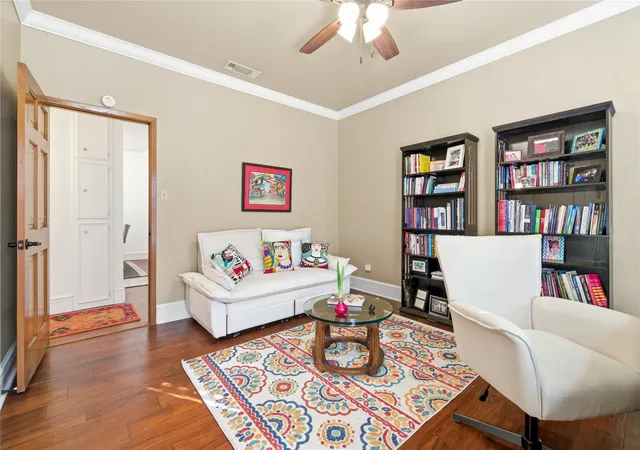 Photo 3 of Sale Pending at 125 Lytle Pl Dr, Abilene, TX 79602 | MLS# 21263992 | Listing updated on 2026-09-16