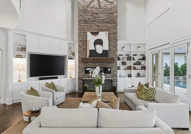 4th image of 4153 Idlewild Dr, Fort Worth, TX 76107 | MLS# 21257369