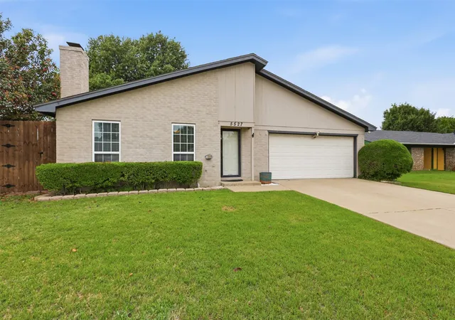 Photo 1 of Sale Pending at 5527 Meadow Oak St, North Richland Hills, TX 76180 | MLS# 21255534 | Listing updated on 2026-07-24
