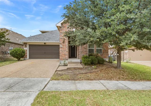 Photo 3 of Single family home for sale at 5900 Cranbrook Ln, Mc Kinney, TX 75070 | MLS# 21263768 | Listing updated on 2026-08-27