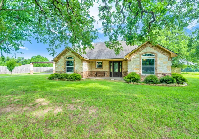 Homes for sale in Groesbeck, TX | 2229 Hwy 164 E, Groesbeck, TX 76642 | MLS# 21264079
