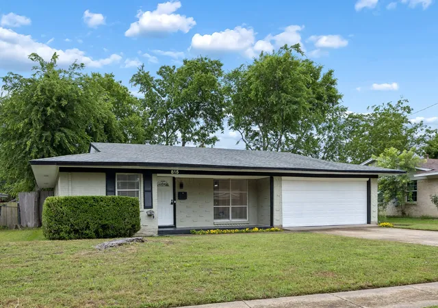 Homes for sale in Richardson, TX | 815 Wisteria Wy, Richardson, TX 75080 | MLS# 21264078