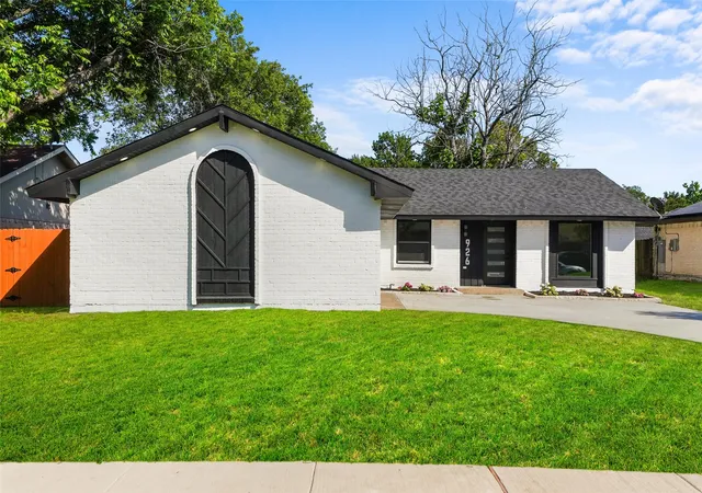 Photo 3 of Sale Pending at 926 Key Colony Dr, Garland, TX 75043 | MLS# 21264172 | Listing updated on 2026-07-22