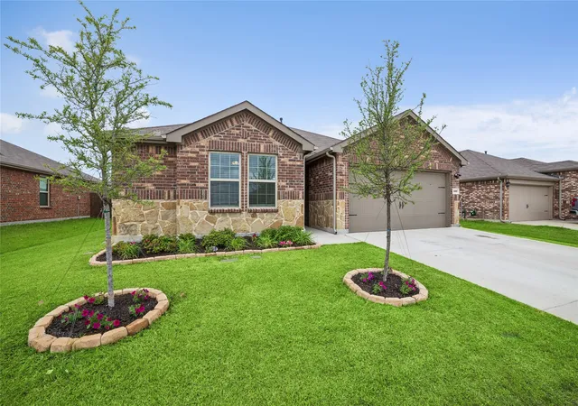 Photo 3 of Single family home for sale at 509 Iris Banks Ln, Caddo Mills, TX 75135 | MLS# 21256748 | Listing updated on 2026-09-25
