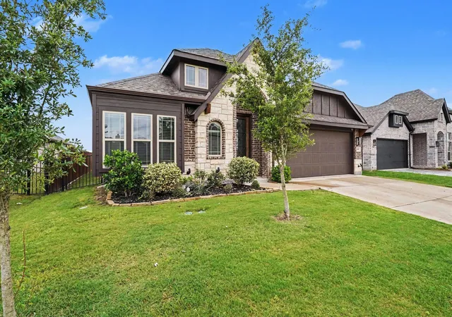 Homes for sale in Joshua, TX | 4381 Sun Meadow Dr, Joshua, TX 76058 | MLS# 21250981