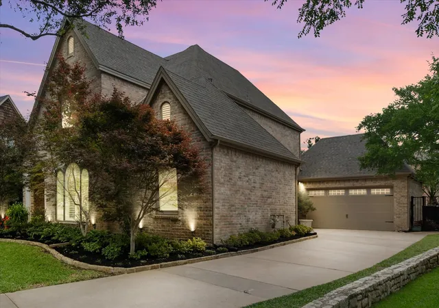 Homes for sale in Mansfield, TX | 2123 Westchester Dr, Mansfield, TX 76063 | MLS# 21261922