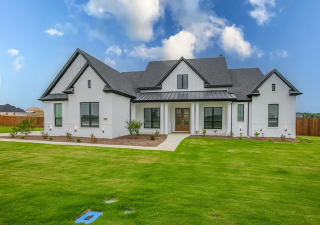 Photo 1 of Single family home for sale at 16833 Chapel Rd, Lorena, TX 76655 | MLS# 21262960 | Listing updated on 2026-07-24