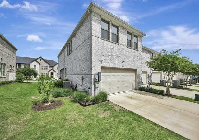 Homes for sale in Argyle, TX | 425 Parkside Dr, Argyle, TX 76226 | MLS# 21262968