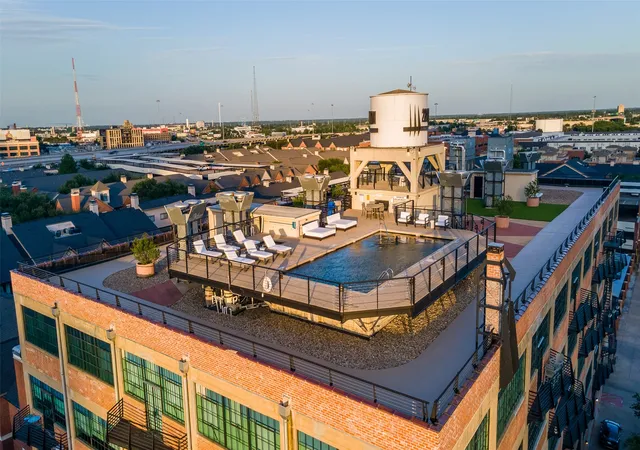 Homes for sale in Dallas, TX | 2220 Canton Street, Dallas, TX 75201 | Houzeo