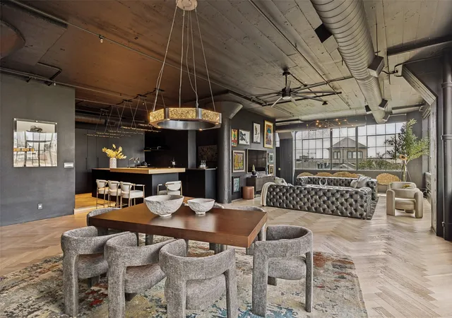 Photo 3 of Condo for sale at 2220 Canton St #401, Dallas, TX 75201 | MLS# 21264116 | Listing updated on 2026-08-29