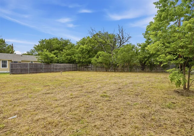 Homes for sale in Cleburne, TX | 719 N Border St, Cleburne, TX 76031 | MLS# 21260759