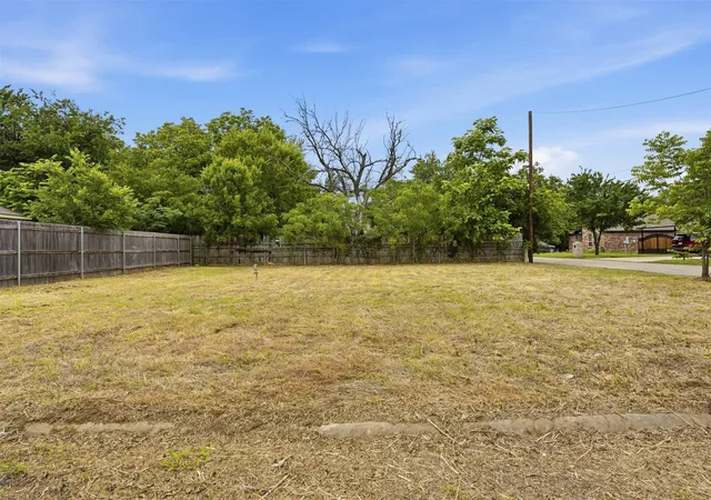 Homes for sale in Cleburne, TX | 719 N Border St, Cleburne, TX 76031 | MLS# 21260759