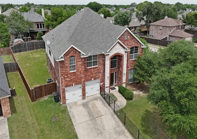 Photo 2 of Single family home for sale at 4107 Pine Glen Rd, Corinth, TX 76208 | MLS# 21262790 | Listing updated on 2026-10-06