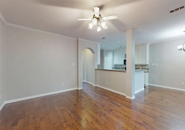 Photo 3 of Single family home for sale at 4107 Pine Glen Rd, Corinth, TX 76208 | MLS# 21262790 | Listing updated on 2026-10-06