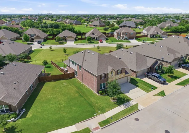 Homes for sale in Haslet, TX | 1101 Pinnacle Breeze Dr, Haslet, TX 76052 | MLS# 21262466
