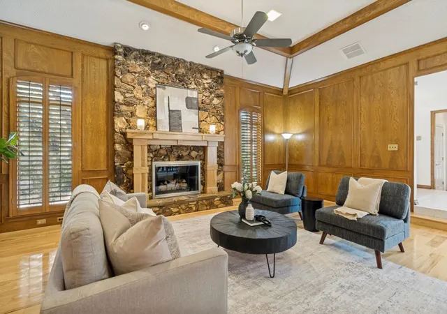3rd image of 9502 Moss Haven Dr, Dallas, TX 75231 | MLS# 21238676