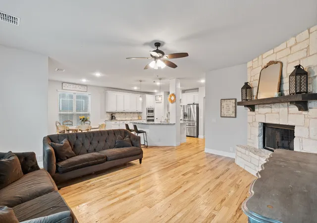 Photo 2 of Single family home for sale at 505 Winterwood Ct, Fort Worth, TX 76131 | MLS# 21261605 | Listing updated on 2026-08-29