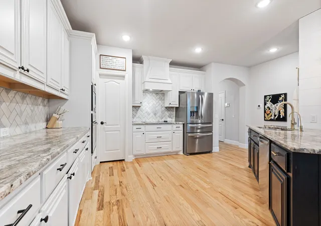 Photo 3 of Single family home for sale at 505 Winterwood Ct, Fort Worth, TX 76131 | MLS# 21261605 | Listing updated on 2026-08-29