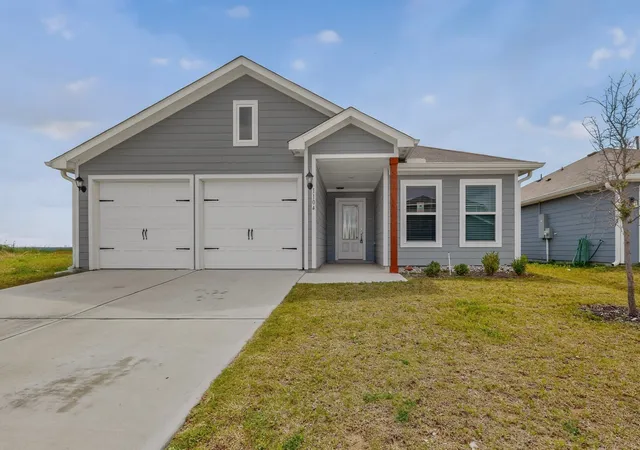 Photo 1 of Sale Pending at 1104 Tiger Lily Ln, Fort Worth, TX 76108 | MLS# 21264326 | Listing updated on 2026-08-04