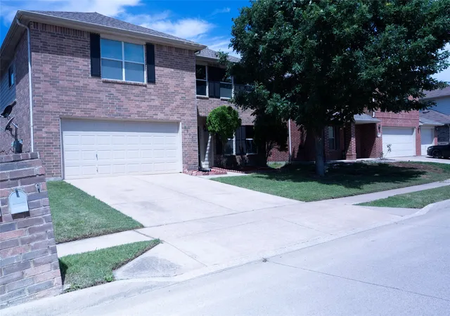 Photo 1 of Single family home for sale at 8805 Graywolf Ridge Trl, Fort Worth, TX 76244 | MLS# 21264373 | Listing updated on 2026-08-26