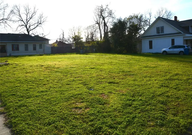 Photo 2 of Land for sale at 3525 Wendelkin St, Dallas, TX 75215 | MLS# 21262218 | Listing updated on 2026-08-03