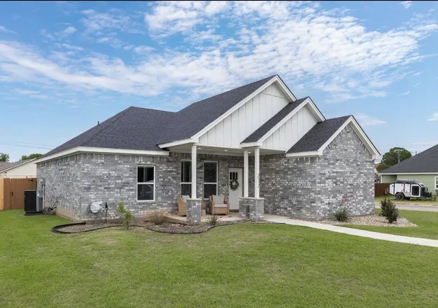 Homes for sale in Brownwood, TX | 2112 Brooke Ln, Brownwood, TX 76801 | MLS# 21264458