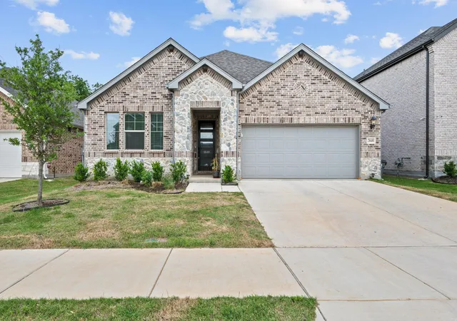 Homes for sale in Corinth, TX | 2848 Acadia Dr, Corinth, TX 76210 | MLS# 21263953