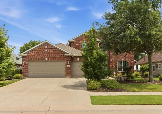 Photo 3 of Single family home for sale at 9601 Grandview Dr, Denton, TX 76207 | MLS# 21263391 | Listing updated on 2026-08-30