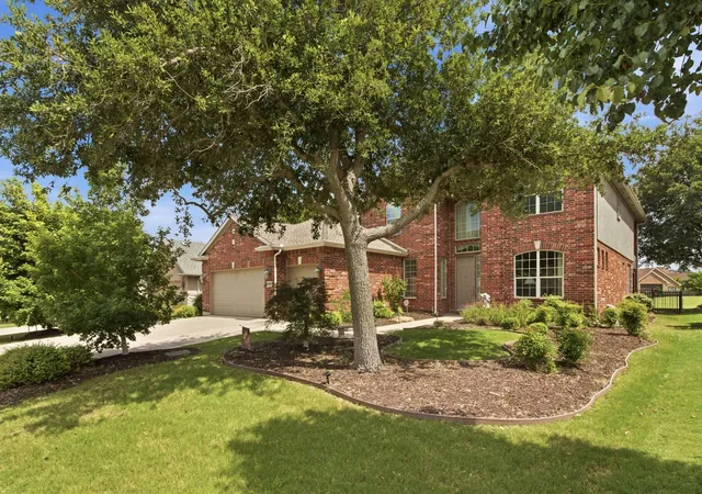Photo 3 of Single family home for sale at 9601 Grandview Dr, Denton, TX 76207 | MLS# 21263391 | Listing updated on 2026-10-04
