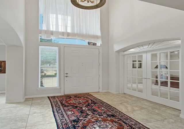 Photo 4 of Single family home for sale at 9601 Grandview Dr, Denton, TX 76207 | MLS# 21263391 | Listing updated on 2026-10-04
