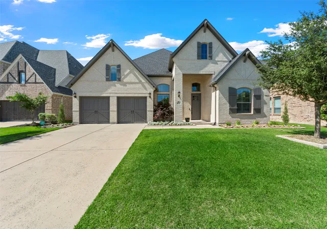 Homes for sale in Frisco, TX | 14134 Beacon Crest Ln, Frisco, TX 75035 | MLS# 21264541