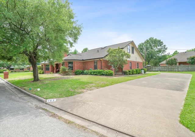 Photo 2 of Single family home for sale at 163 Granada Sq, Canton, TX 75103 | MLS# 21257409 | Listing updated on 2026-08-27