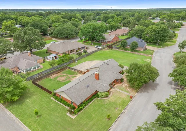 Photo 3 of Single family home for sale at 163 Granada Sq, Canton, TX 75103 | MLS# 21257409 | Listing updated on 2026-08-27