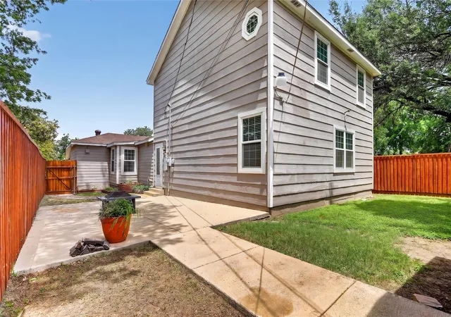 Photo 40 of Single family home for sale at 1224 Marion Ave, Fort Worth, TX 76104 | MLS# 21258504 | Listing updated on 2026-07-05