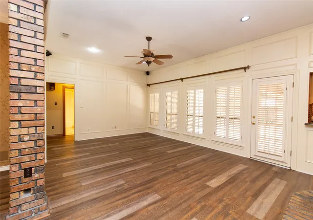 Photo 3 of Single family home for sale at 3014 Pecan Ridge Dr, Rowlett, TX 75088 | MLS# 21264543 | Listing updated on 2026-09-26