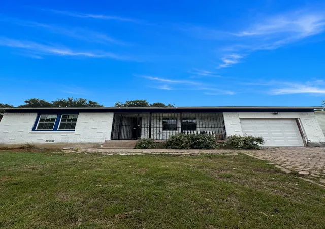 Photo 1 of Sale Pending at 4244 Carol Ave, Fort Worth, TX 76105 | MLS# 21264721 | Listing updated on 2026-08-19